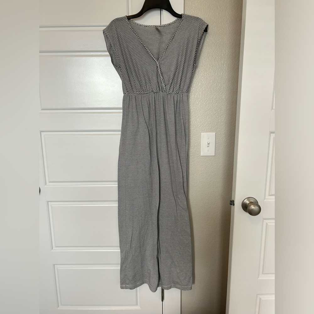 Cap sleeve maxi dress